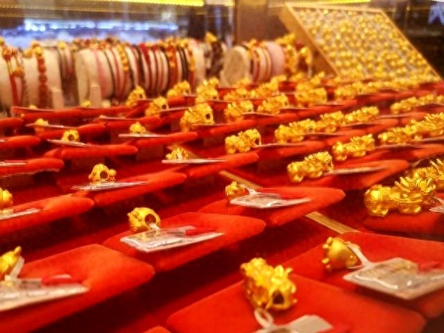 黄金回收一年能赚多少？警惕一口价首饰，小心卖时亏一半