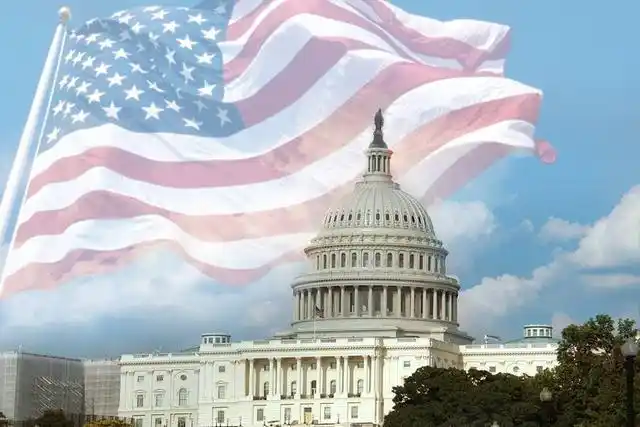 经济危机中人们为什么持币观望_富豪财富增长原因_经济危机财富转移