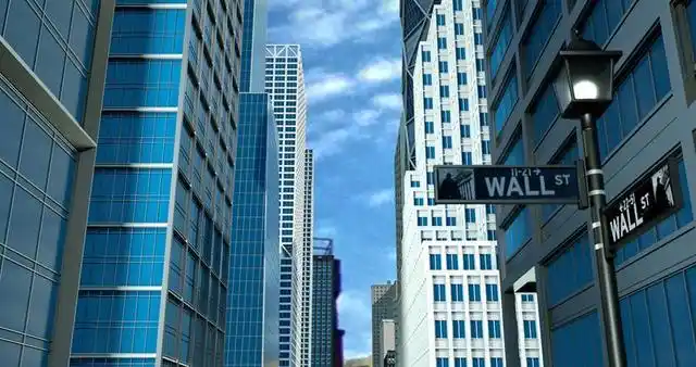 经济危机中人们为什么持币观望_经济危机财富转移_富豪财富增长原因