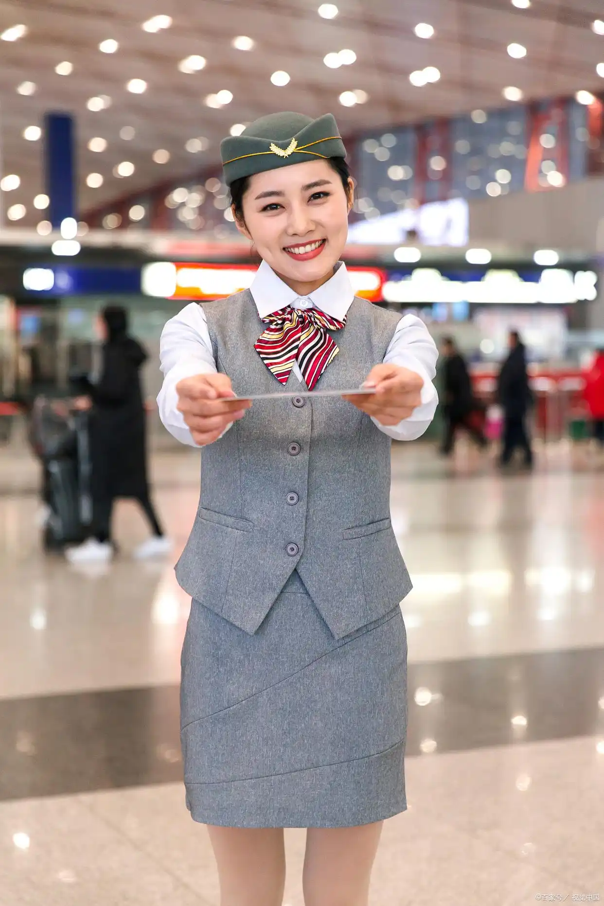 空姐的选拔标准和要求_做空姐需要什么条件_成为空姐需要哪些条件